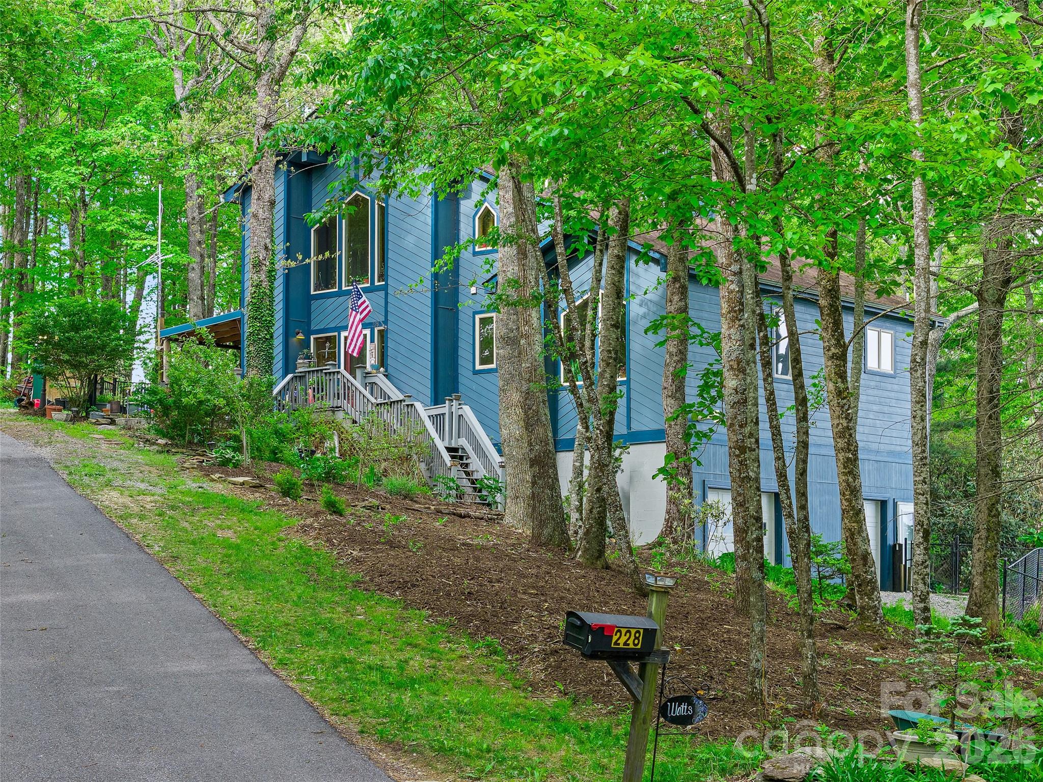 228 Continental Divide Road — Spruce Pine