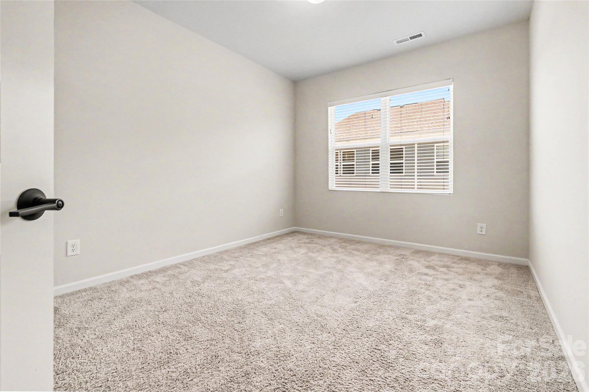 908 Kinsey Alley — Charlotte