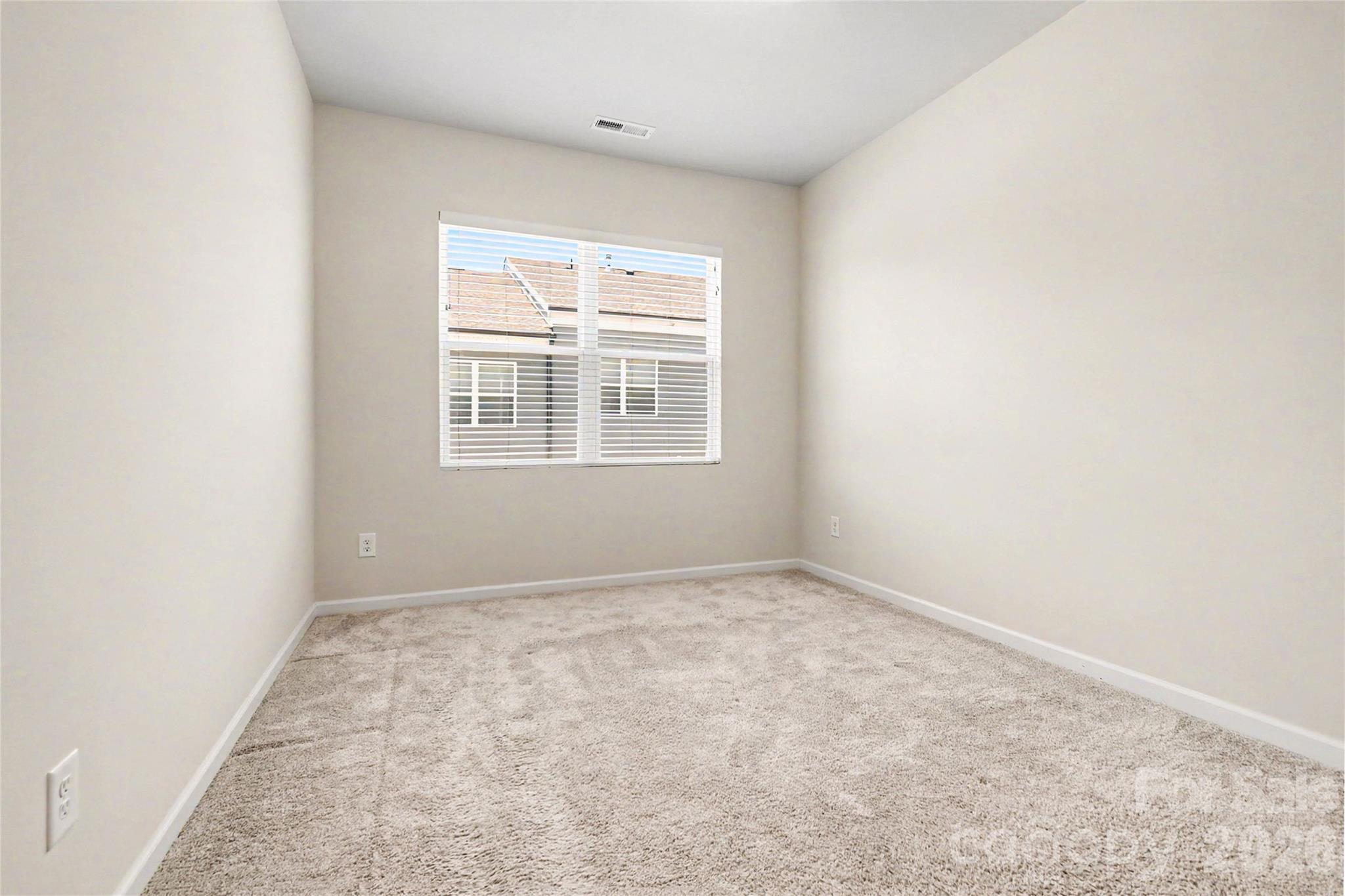 908 Kinsey Alley — Charlotte