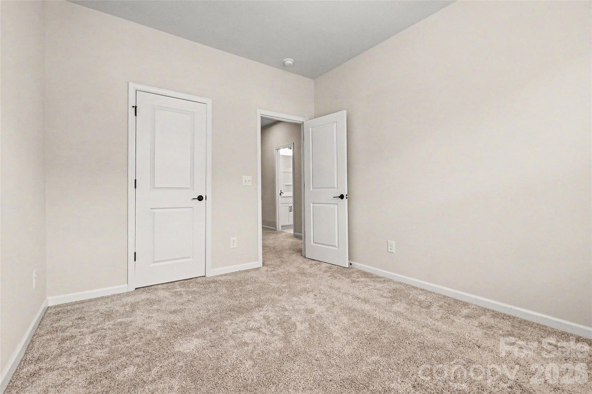 908 Kinsey Alley — Charlotte