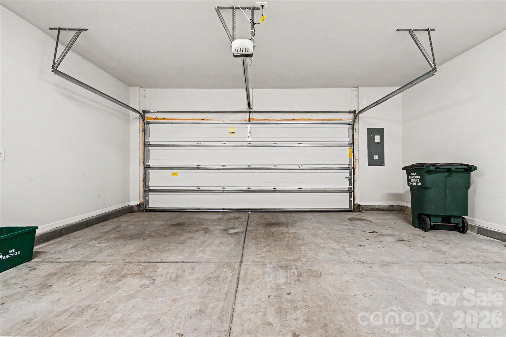 908 Kinsey Alley — Charlotte