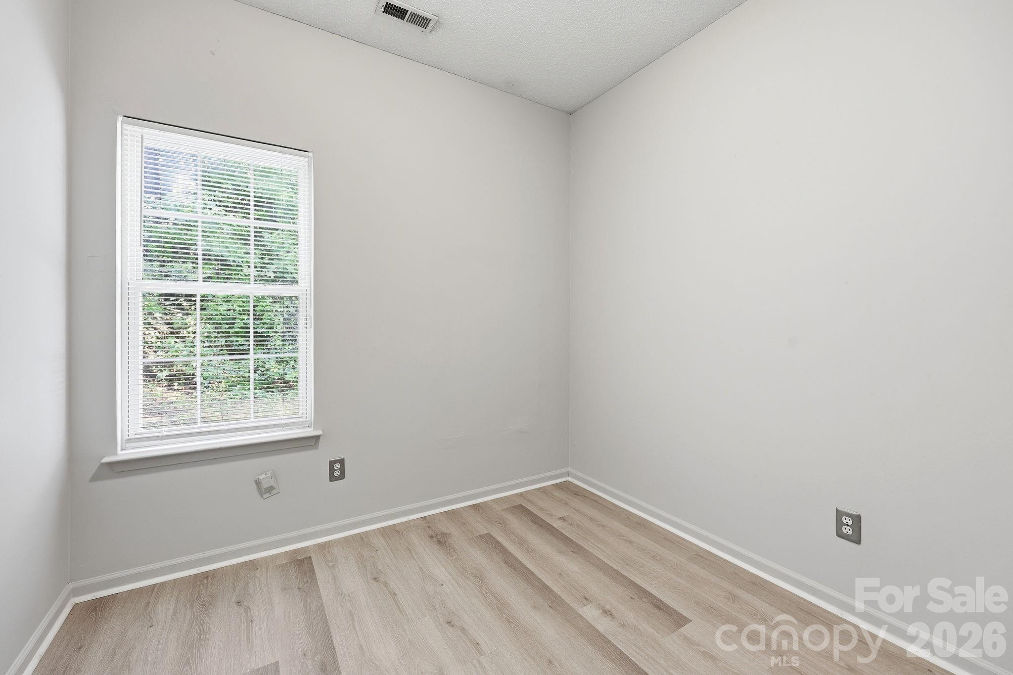 6330 Derryfield Drive — Charlotte