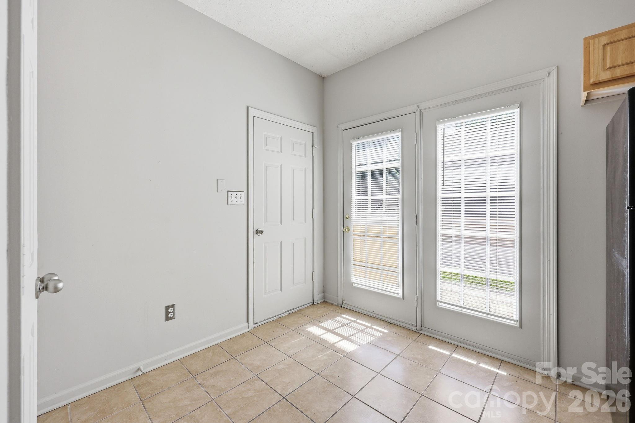 6330 Derryfield Drive — Charlotte