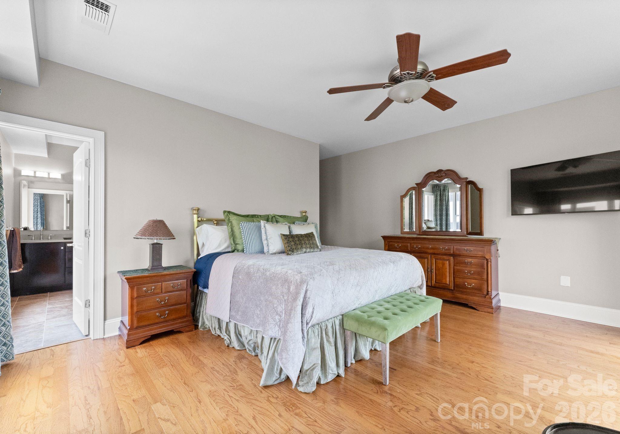 400 N Church Street #422 — Charlotte