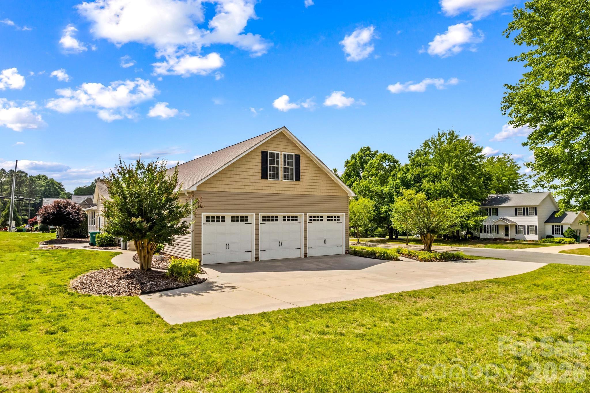 101 Devonshire Lane — Salisbury