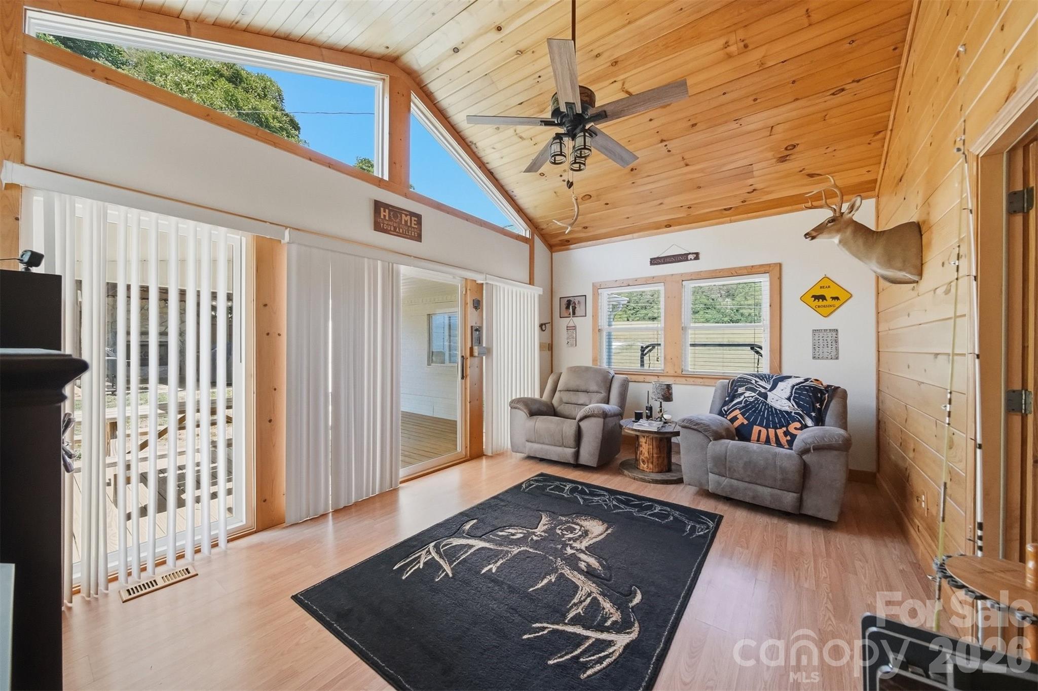 4039 Hartland Road — Lenoir