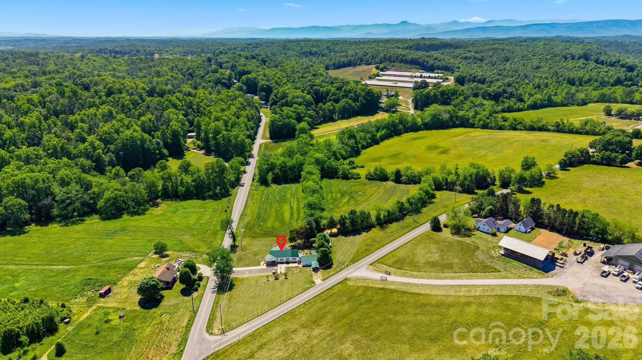 4039 Hartland Road — Lenoir
