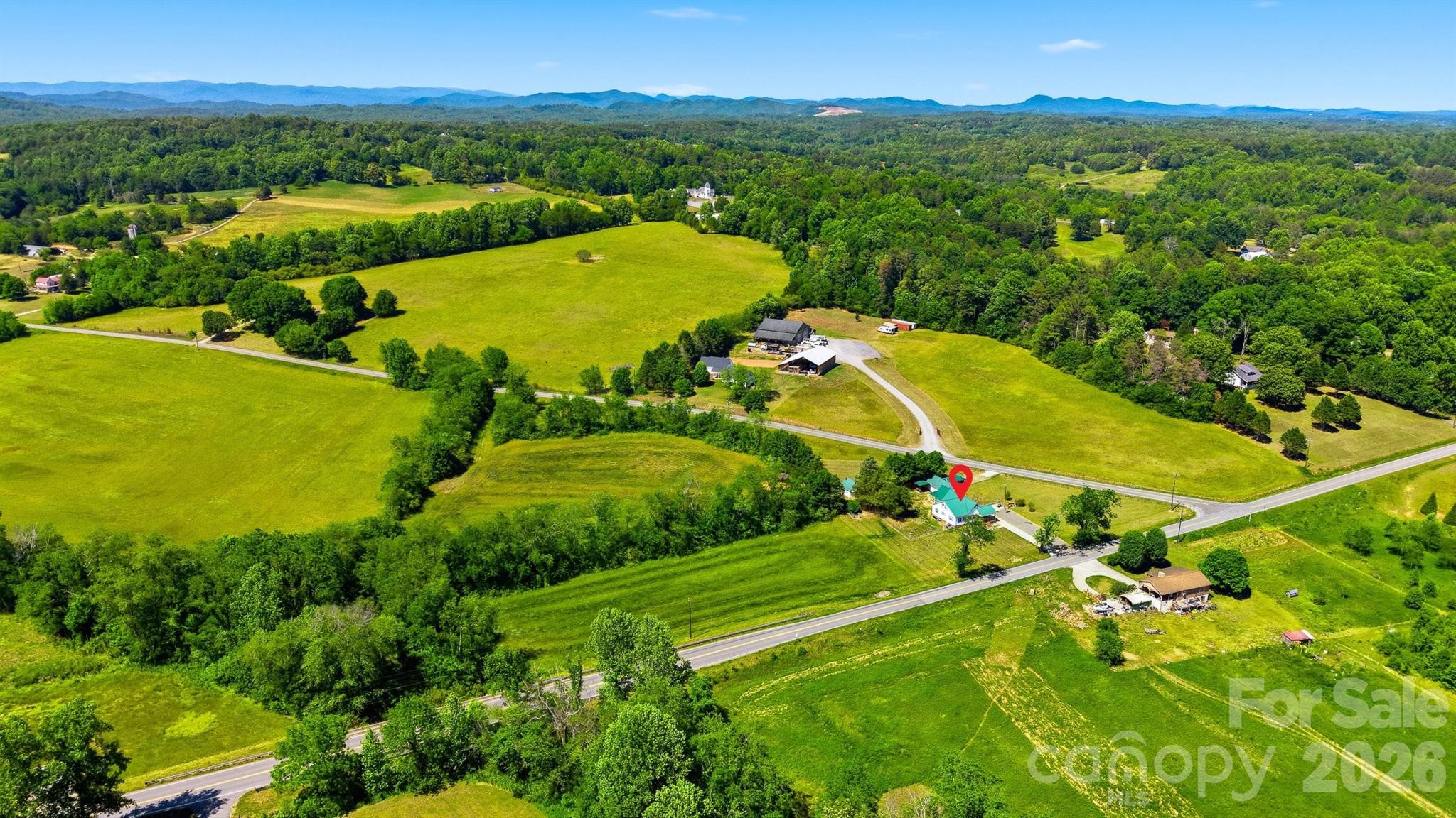 4039 Hartland Road — Lenoir