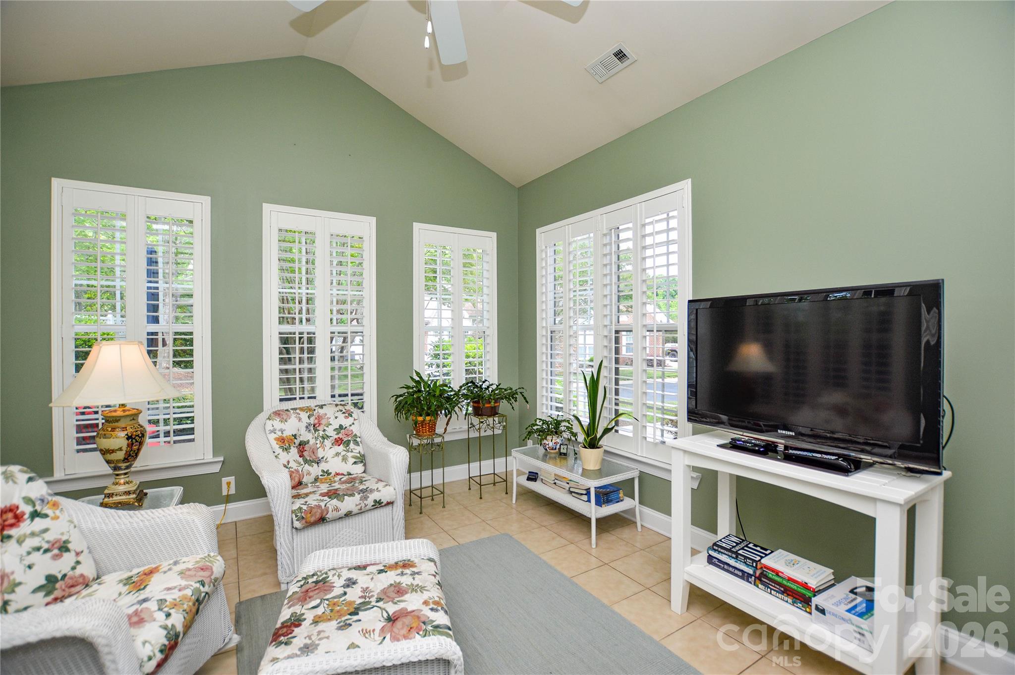 2249 N Castle Court — Matthews