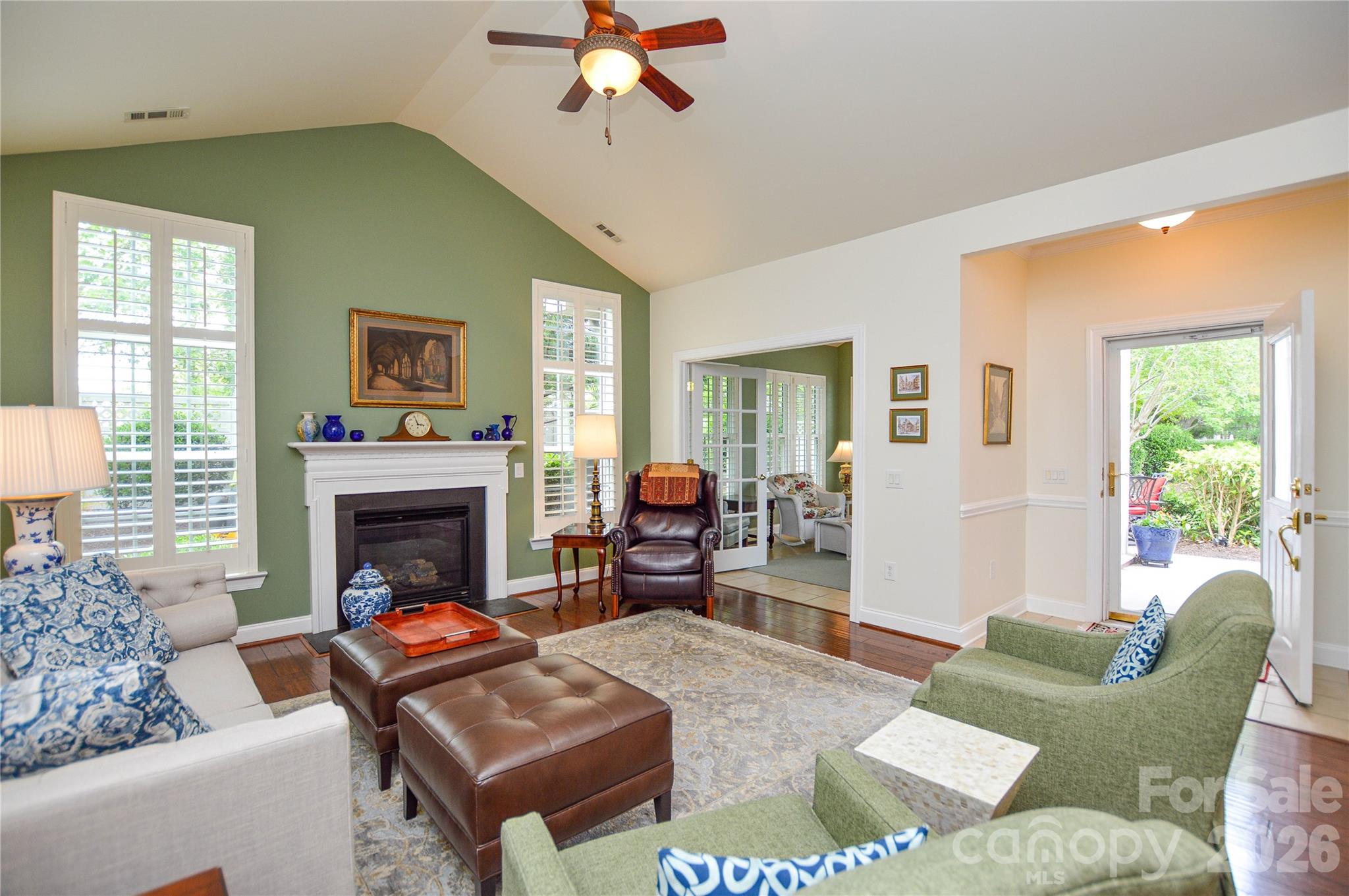 2249 N Castle Court — Matthews