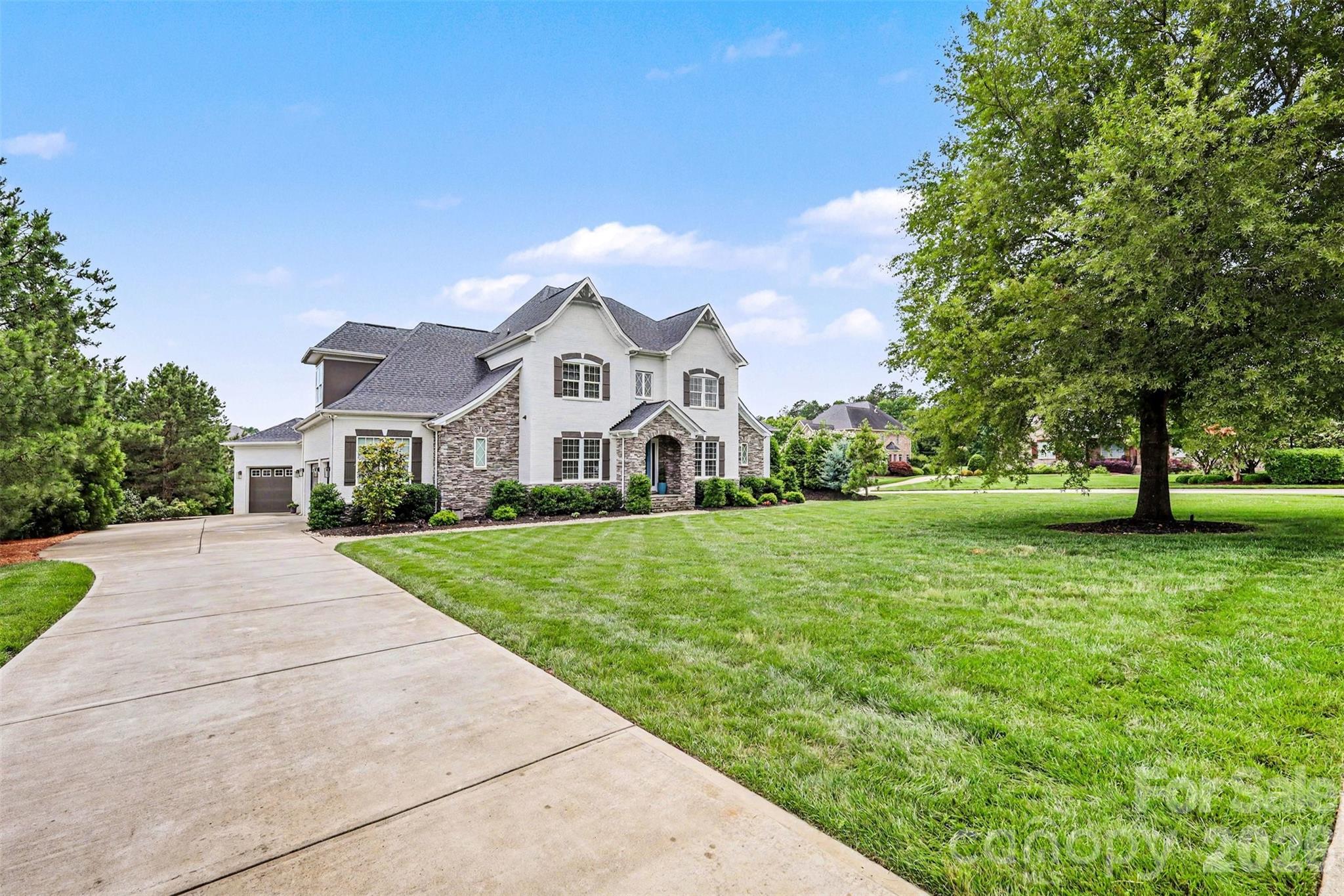 4002 Soleado Drive — Matthews
