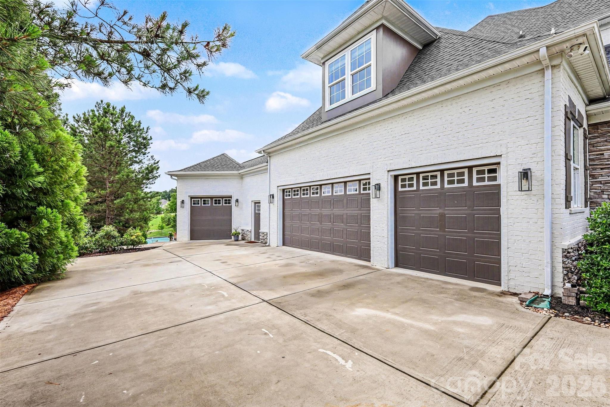 4002 Soleado Drive — Matthews