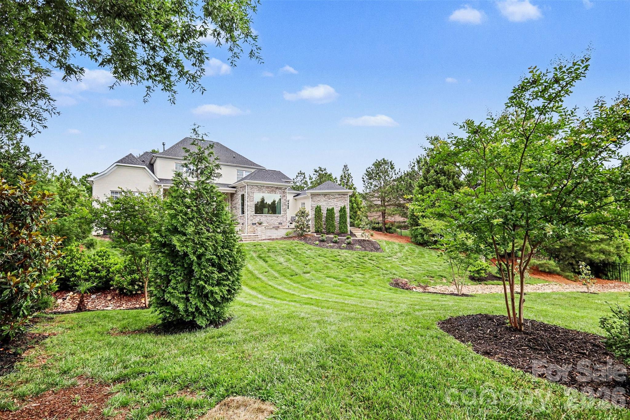 4002 Soleado Drive — Matthews