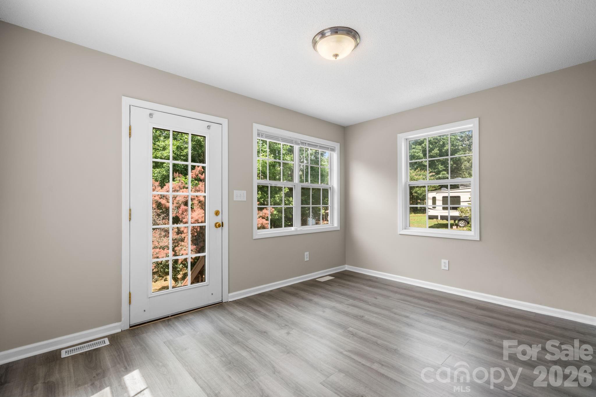 4967 Addison Lane — Hickory