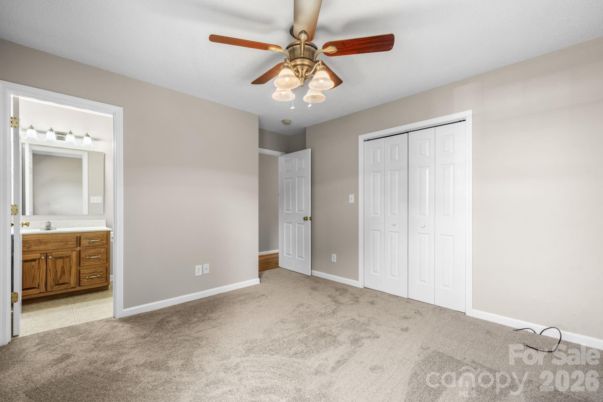 4967 Addison Lane — Hickory
