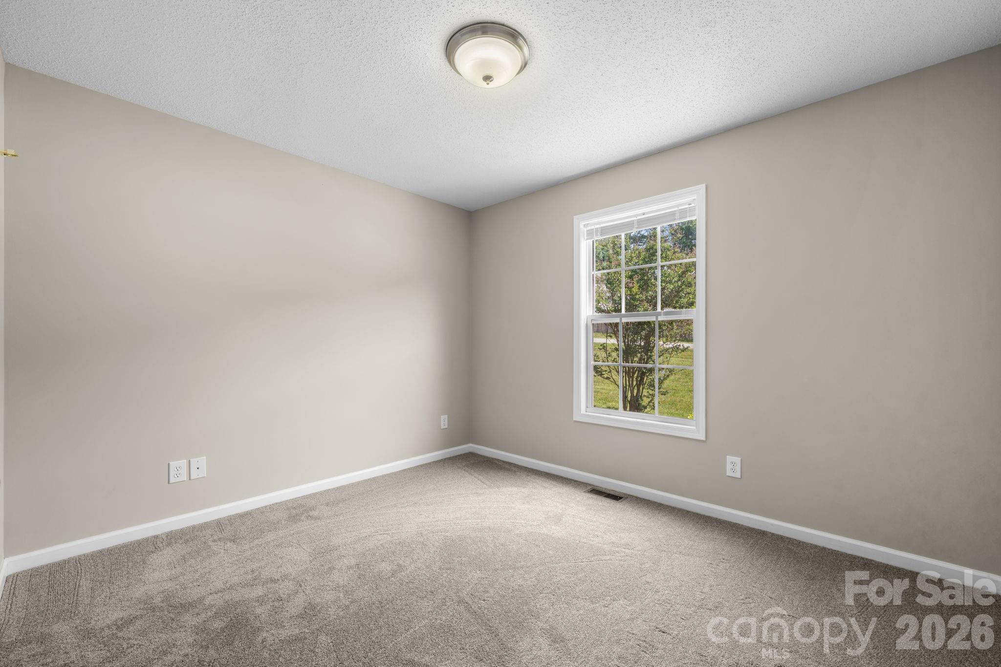 4967 Addison Lane — Hickory