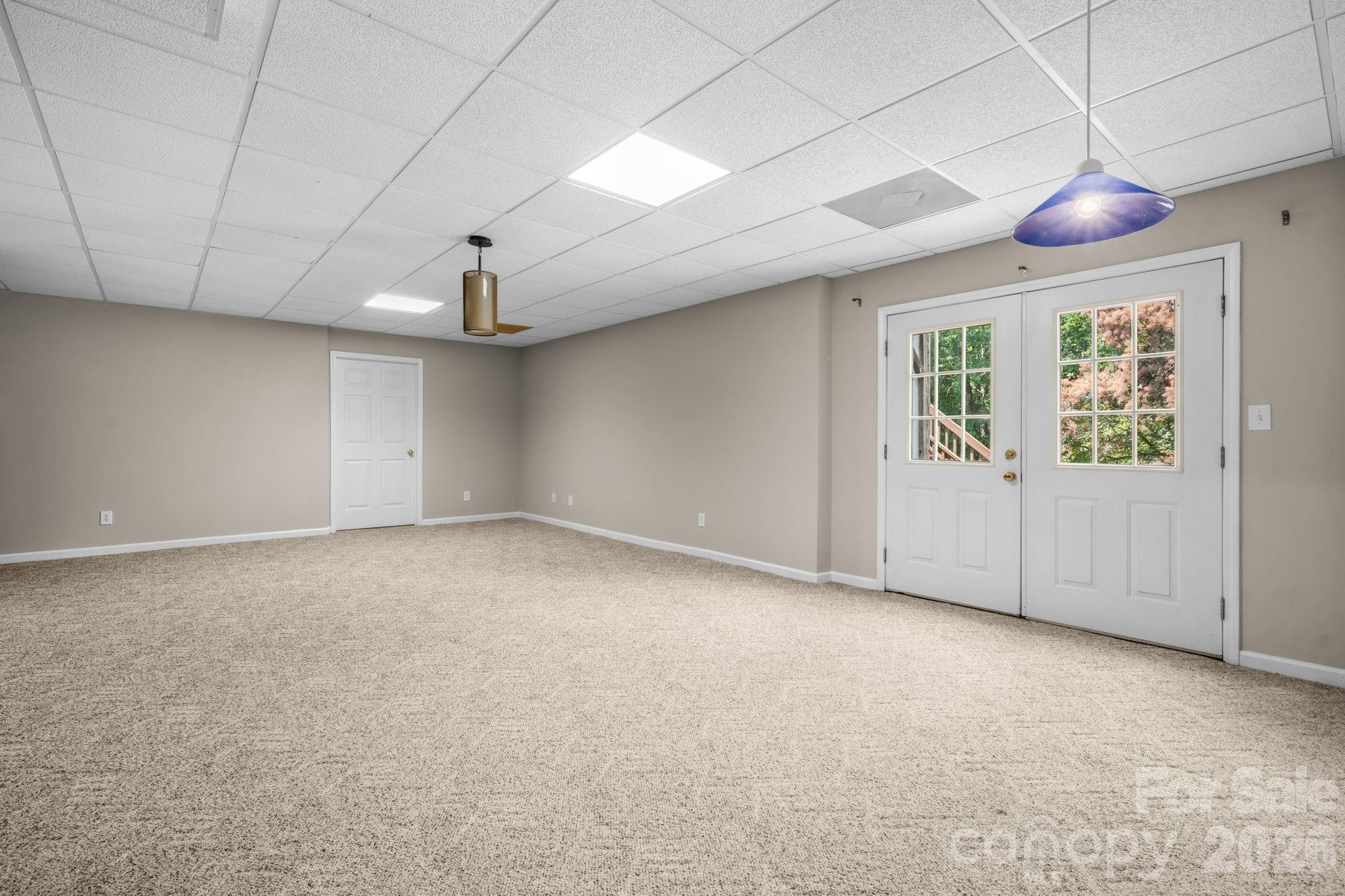 4967 Addison Lane — Hickory