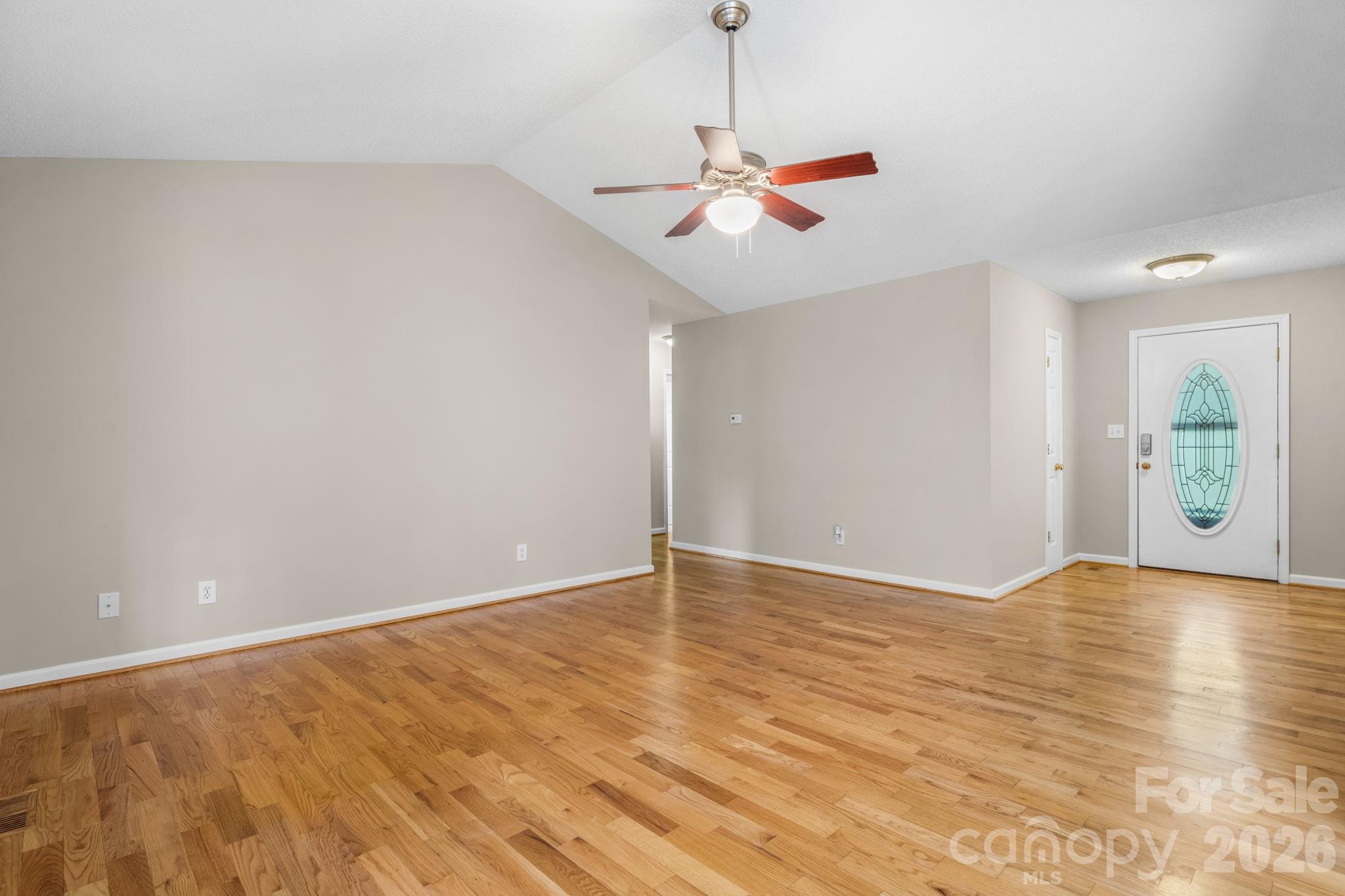 4967 Addison Lane — Hickory