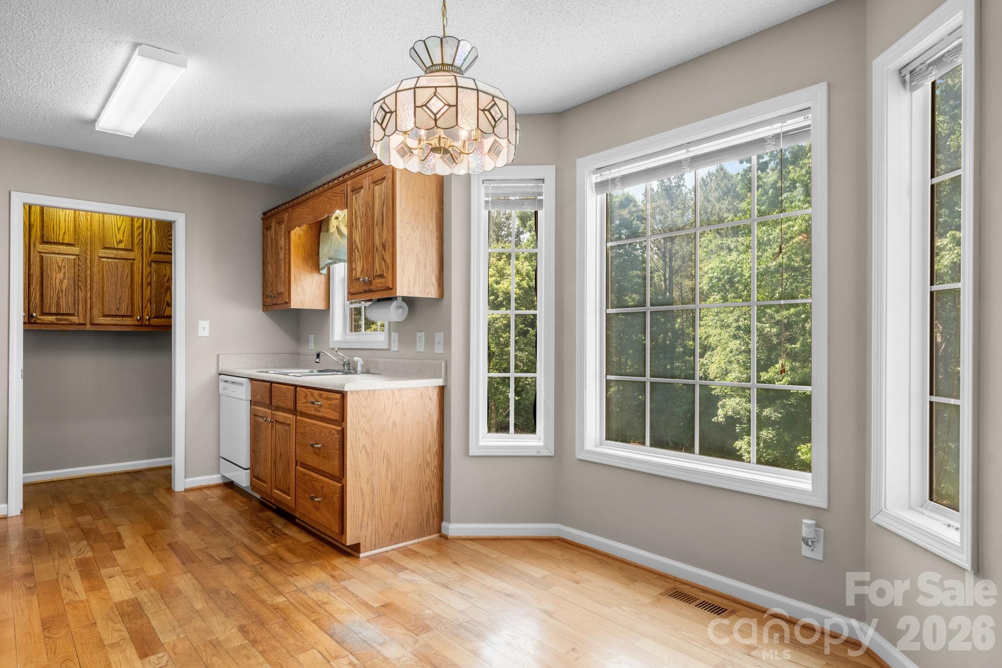 4967 Addison Lane — Hickory