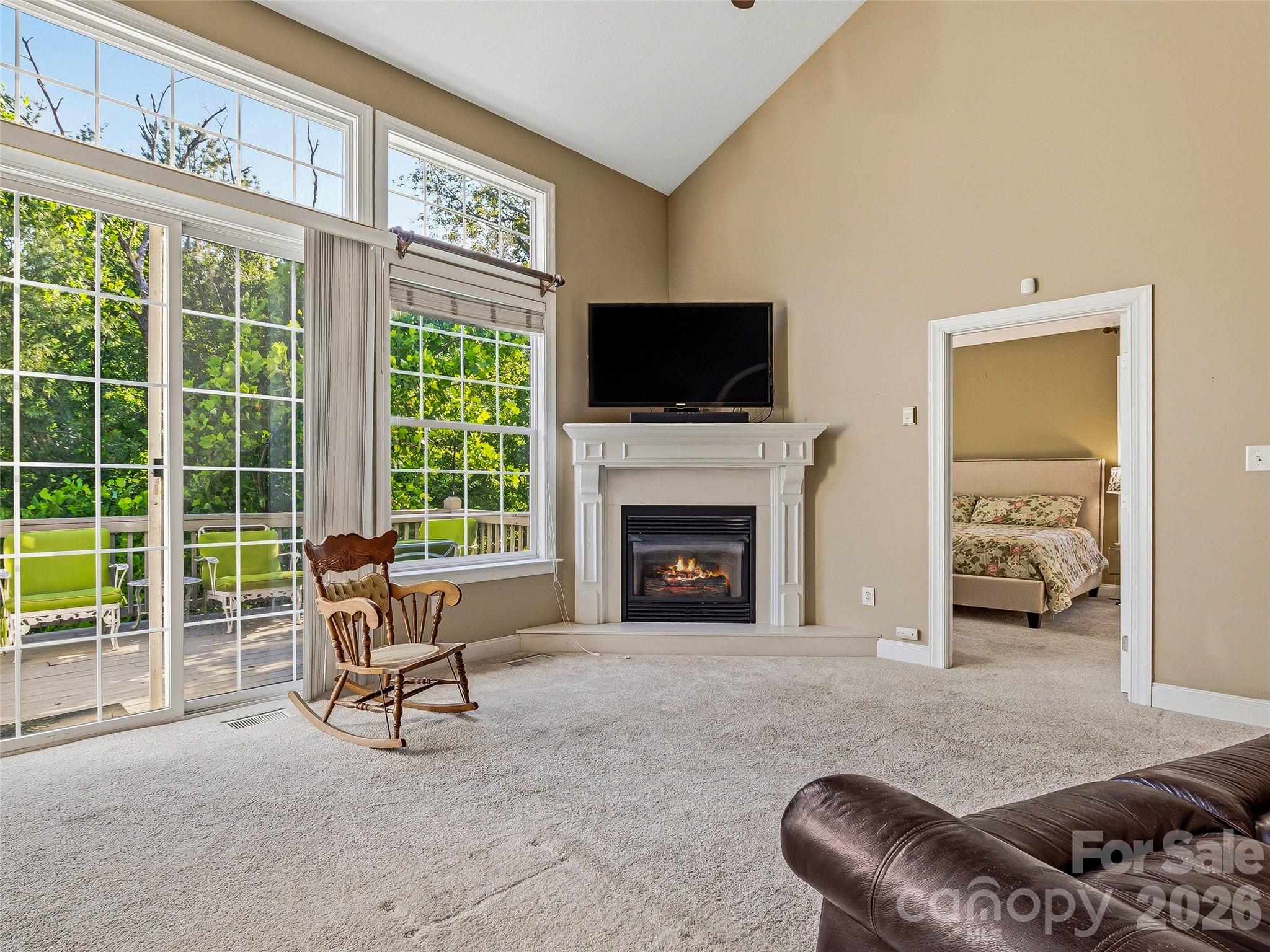 117 Hibiscus Lane — Asheville