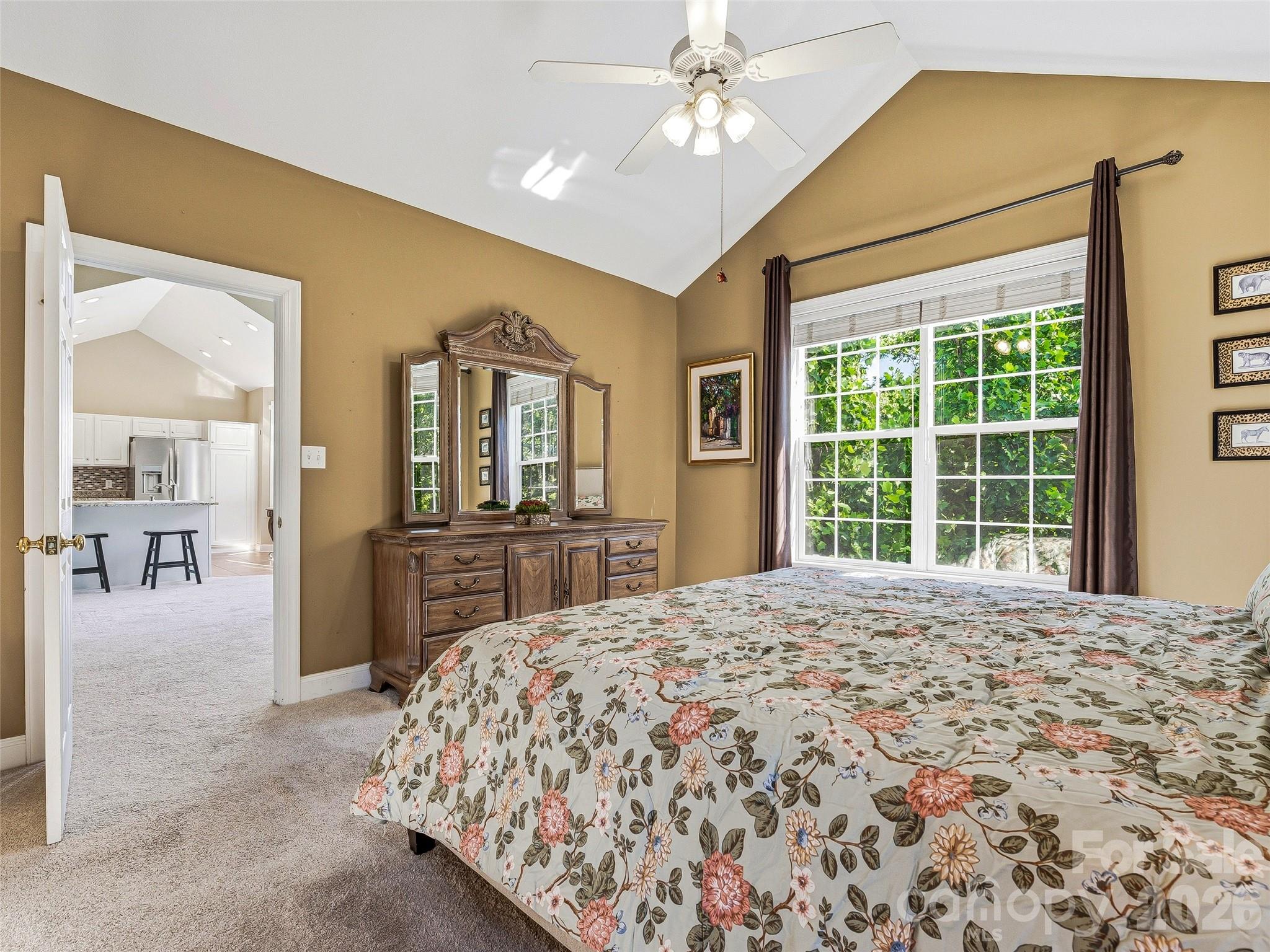 117 Hibiscus Lane — Asheville
