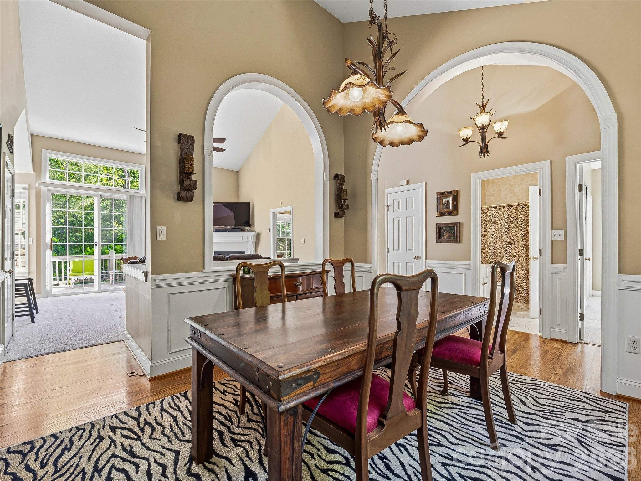 117 Hibiscus Lane — Asheville