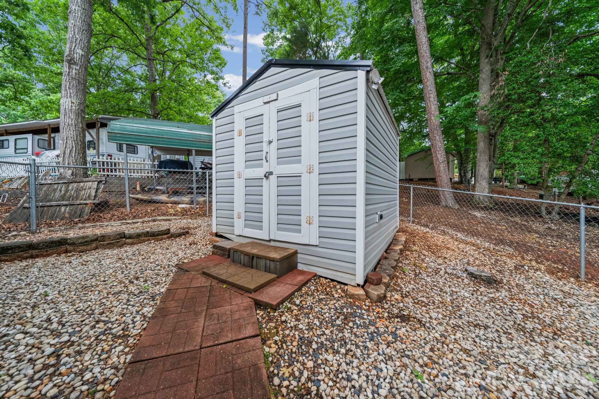 278/280 Lake Tillery Trail — Mount Gilead