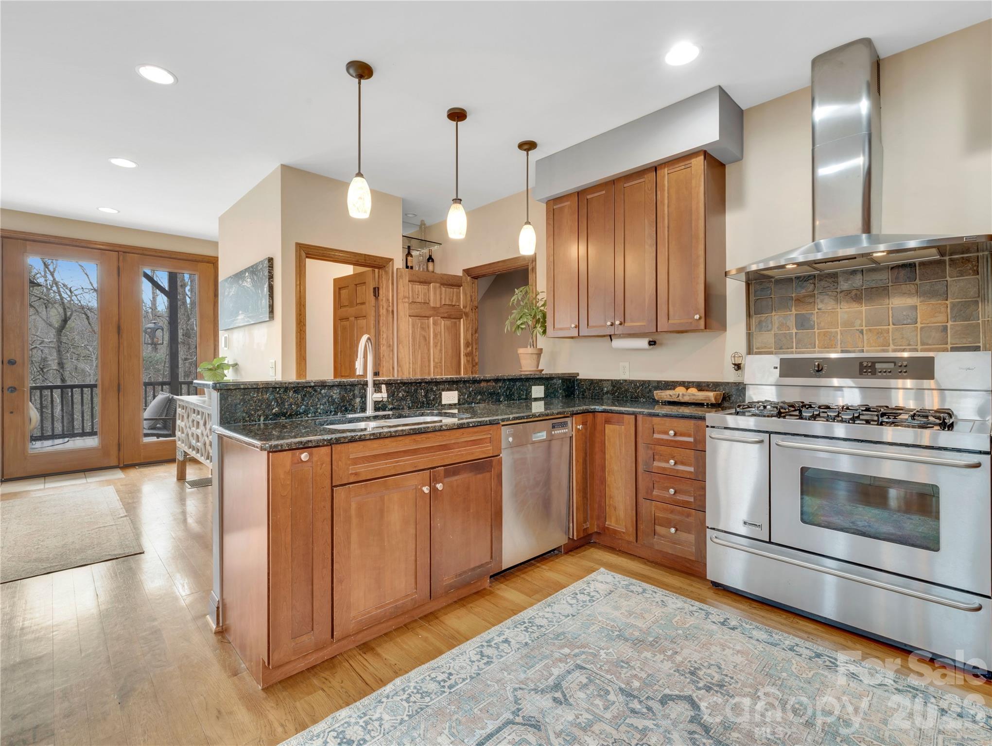 184 Deep Woods Lane — Saluda
