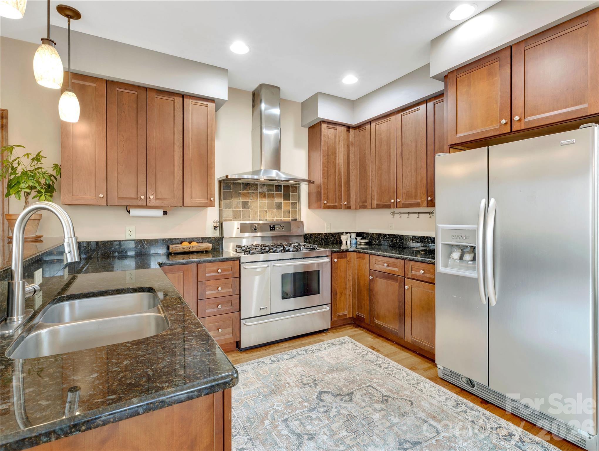 184 Deep Woods Lane — Saluda