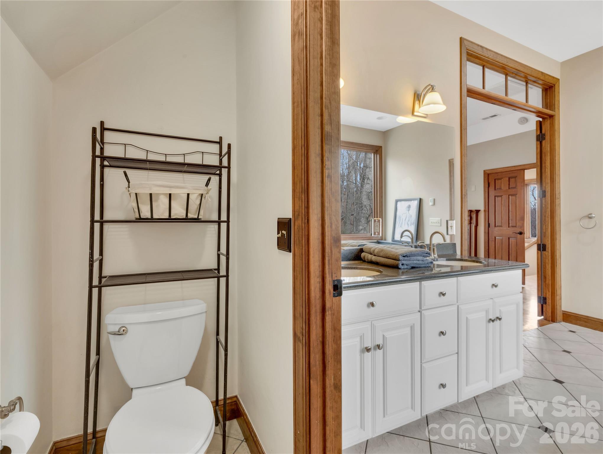 184 Deep Woods Lane — Saluda