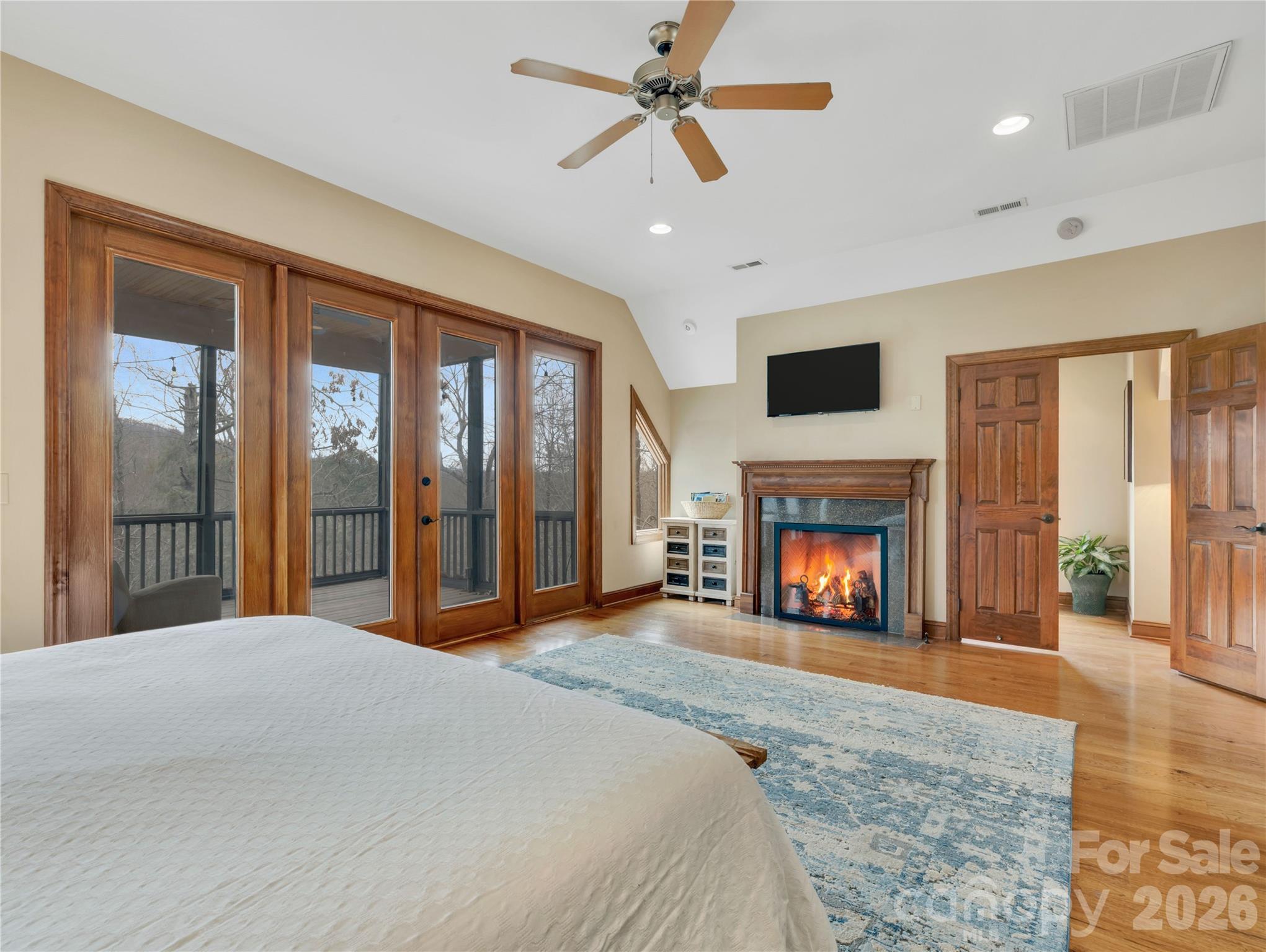 184 Deep Woods Lane — Saluda