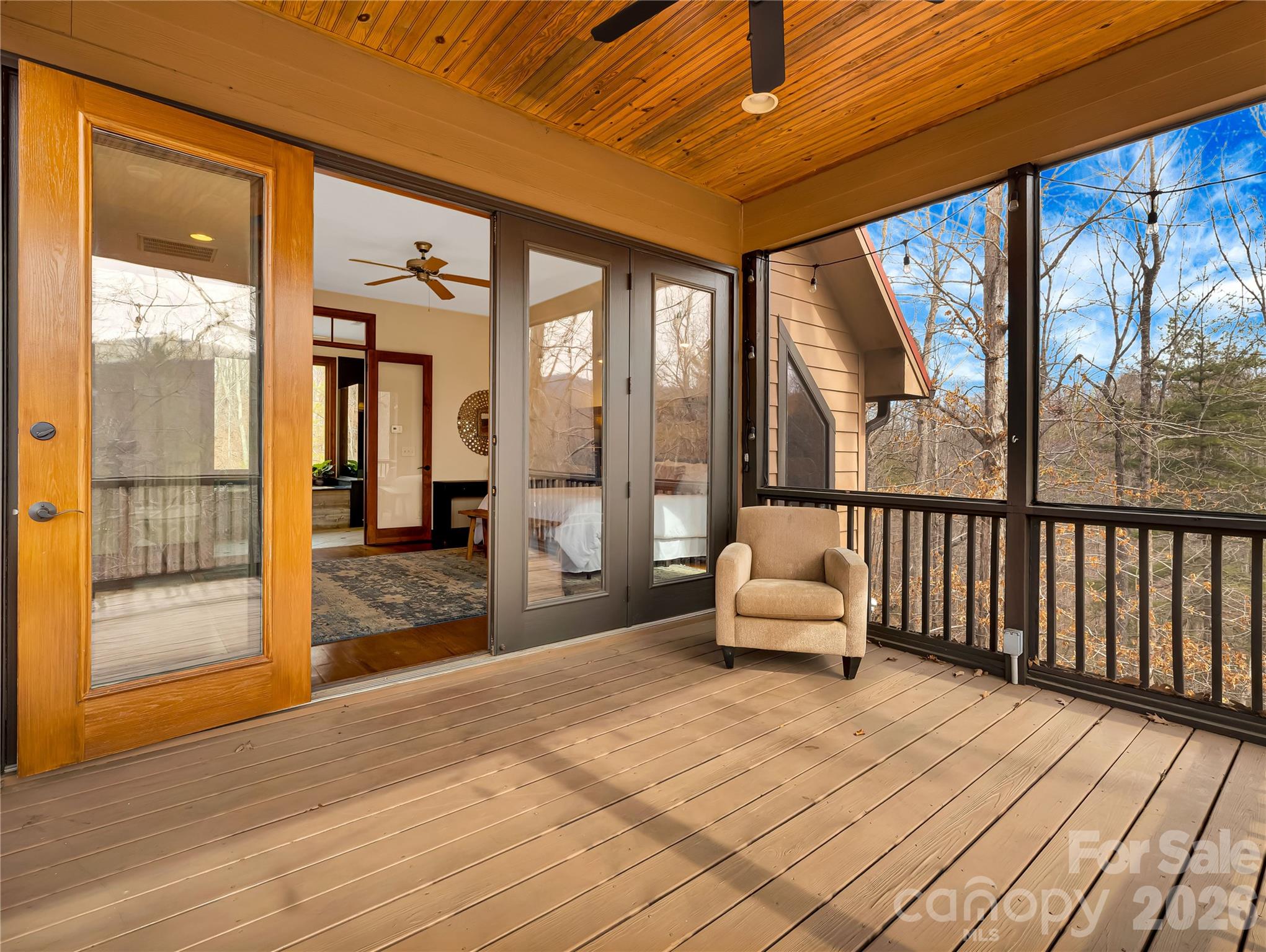 184 Deep Woods Lane — Saluda