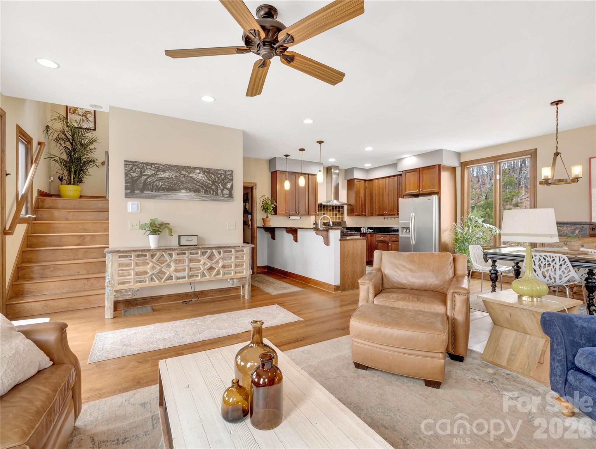 184 Deep Woods Lane — Saluda