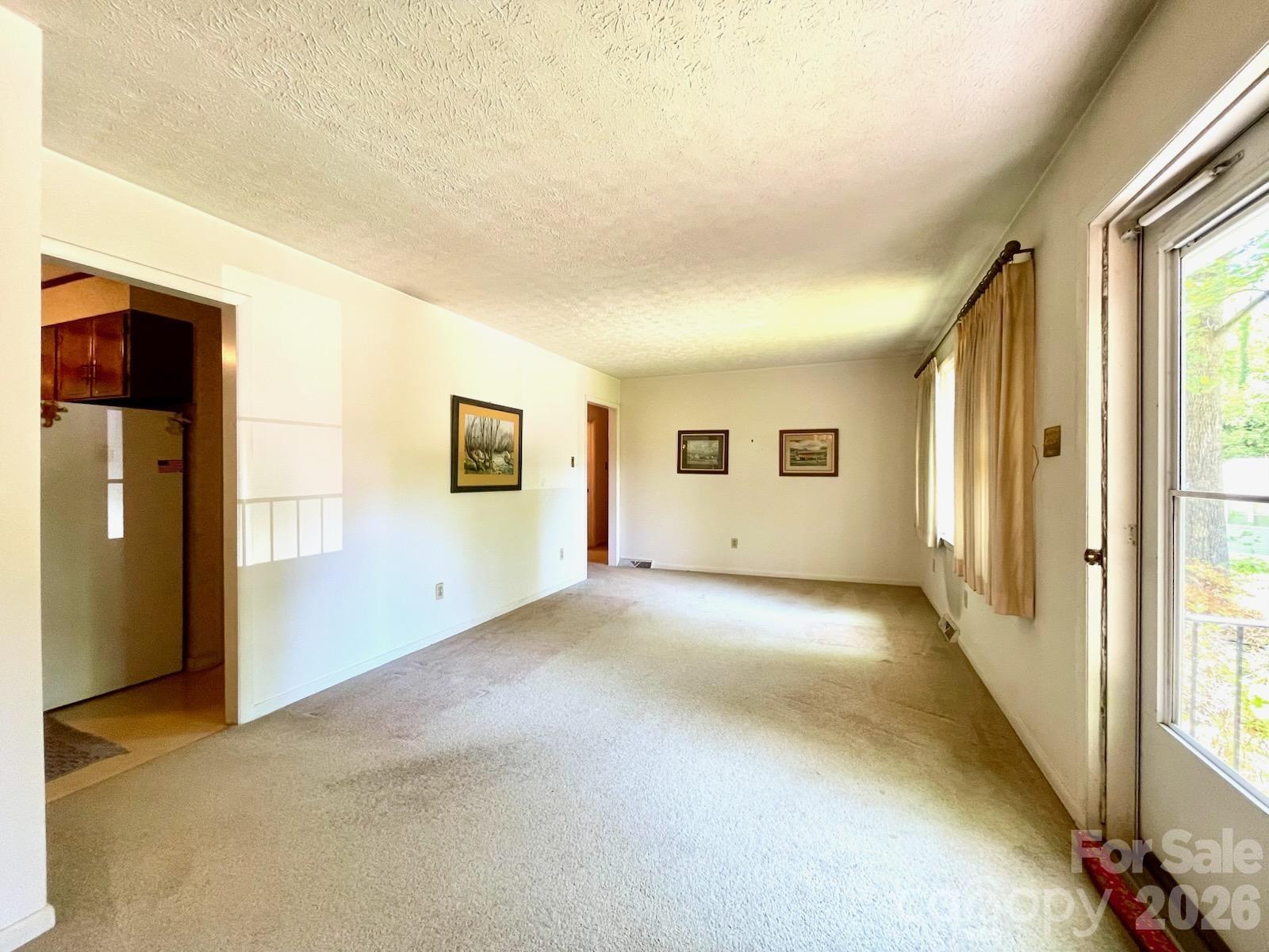 213 N Park Lane — Black Mountain