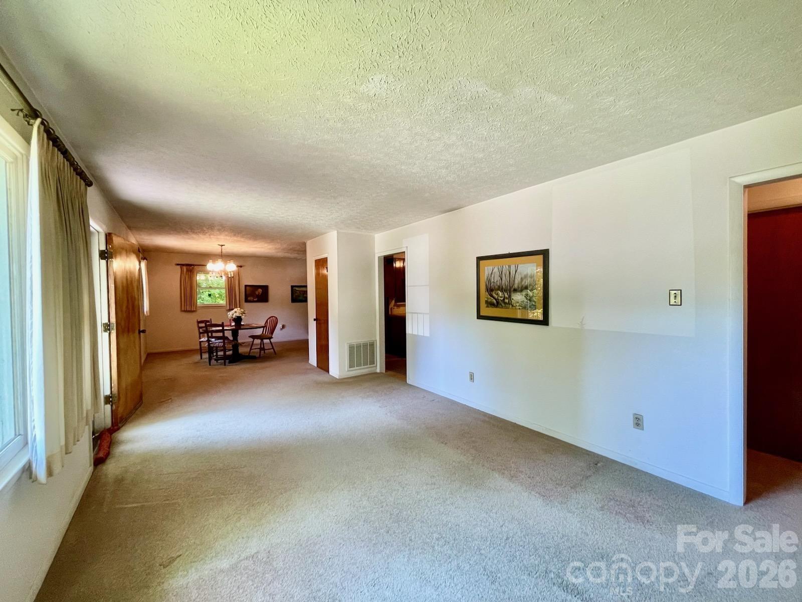 213 N Park Lane — Black Mountain