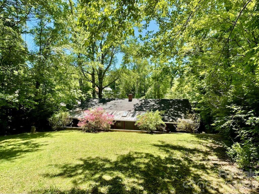 213 N Park Lane — Black Mountain