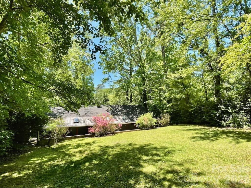 213 N Park Lane — Black Mountain