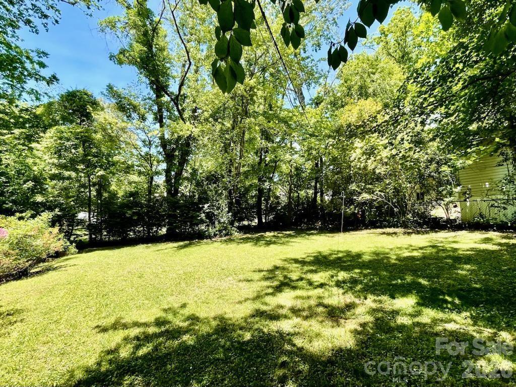 213 N Park Lane — Black Mountain
