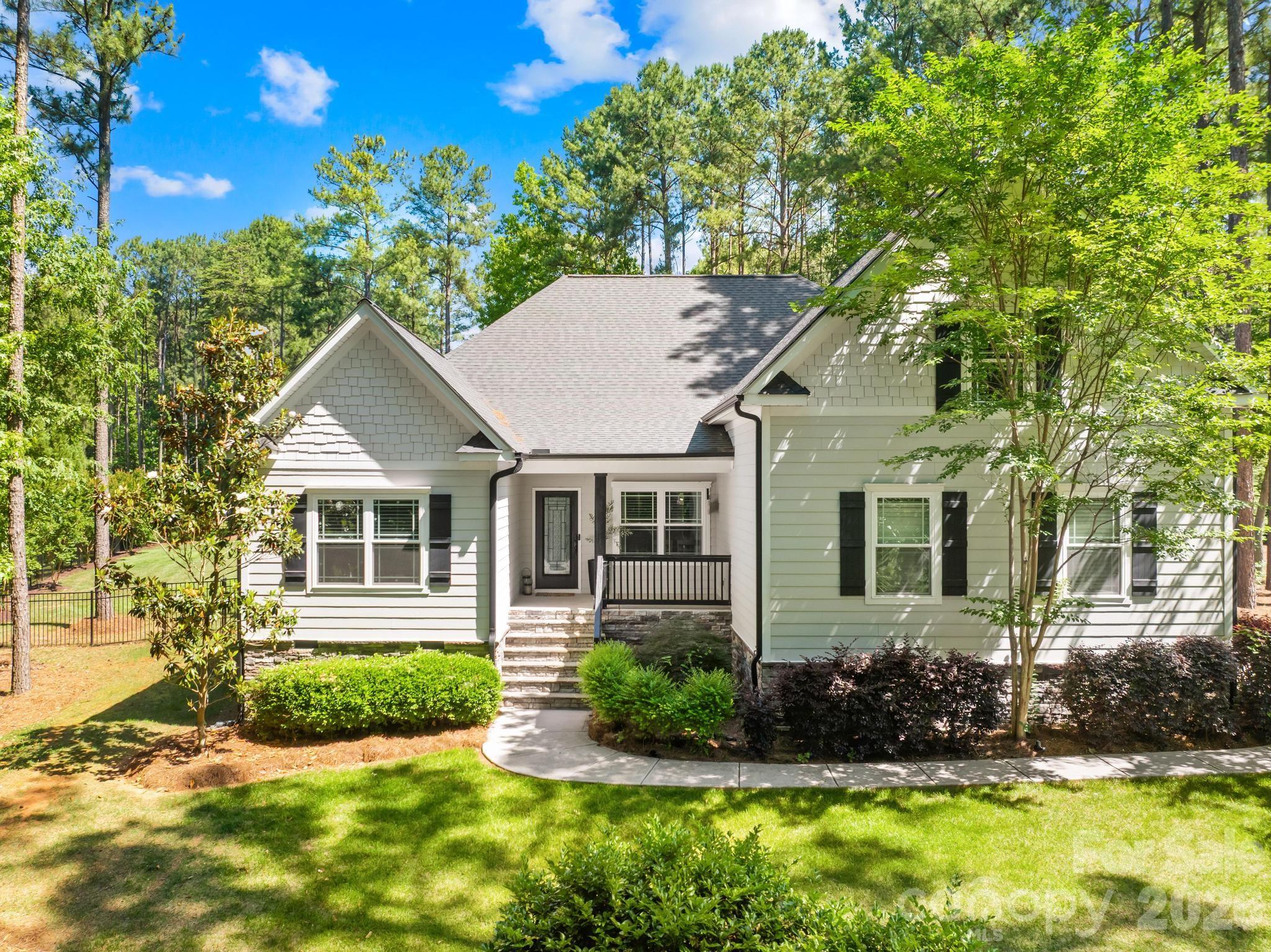 334 McCrary Road — Mooresville
