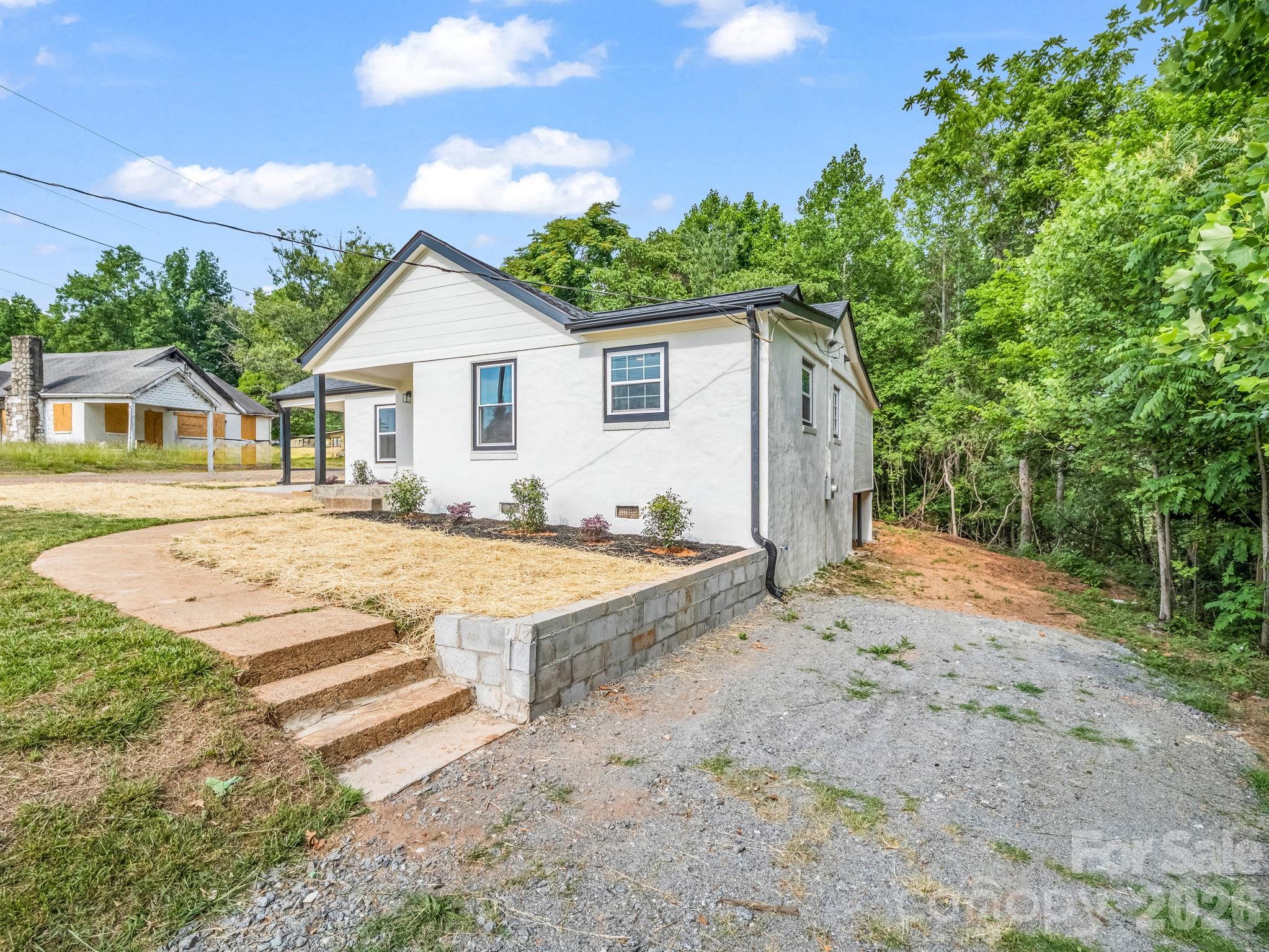 221 New Hampshire Street — Spindale