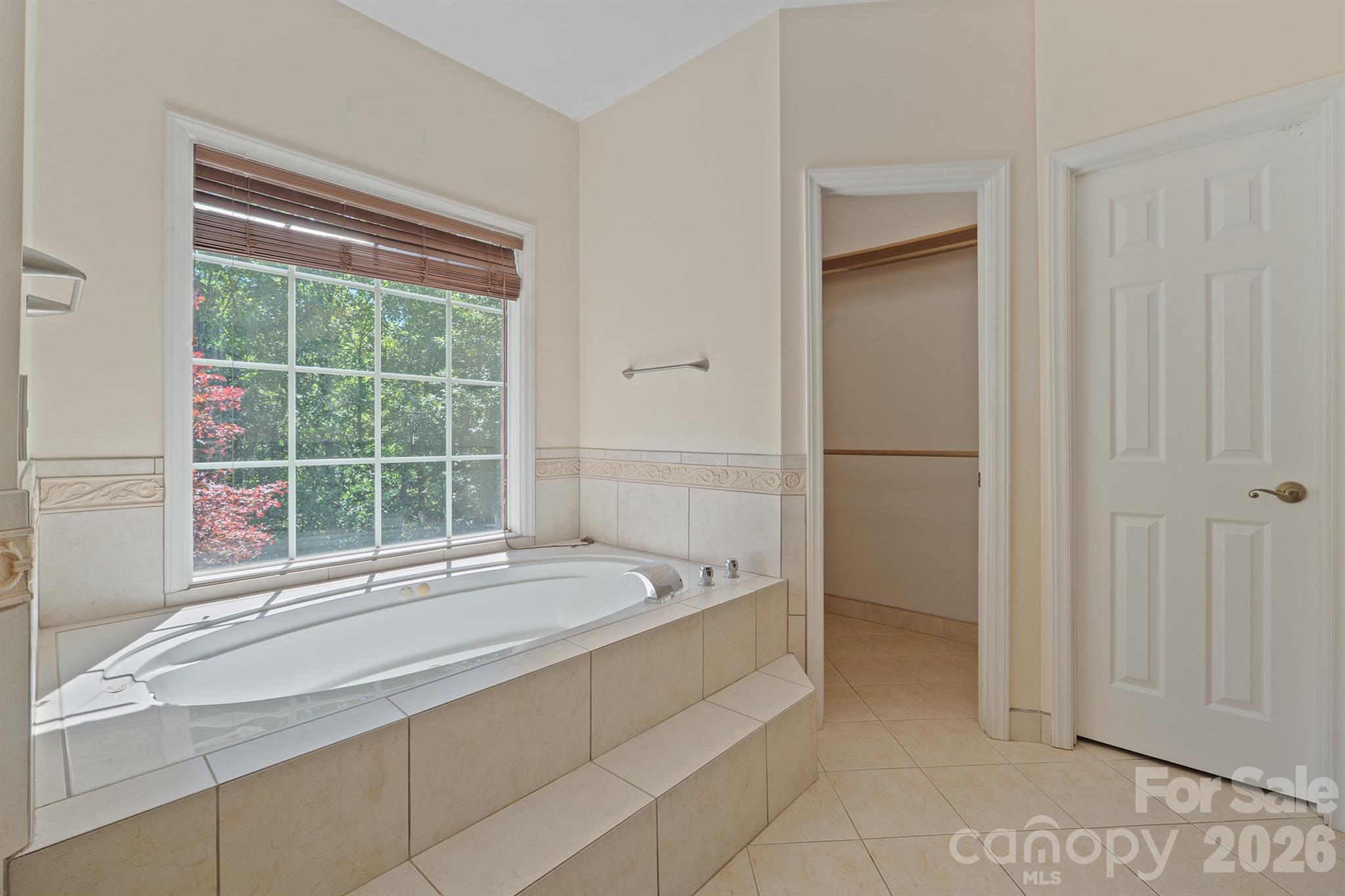 381 Lake Forest Drive — Taylorsville