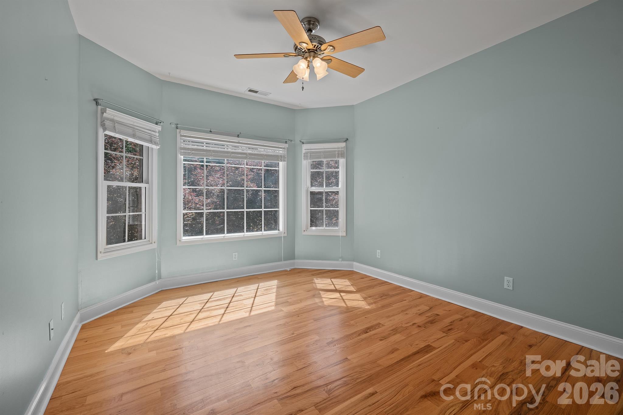 381 Lake Forest Drive — Taylorsville