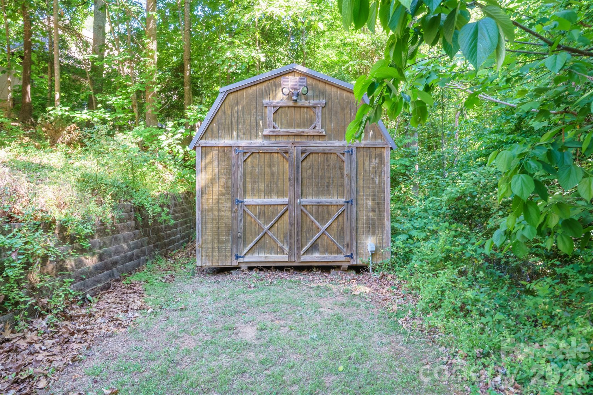 381 Lake Forest Drive — Taylorsville