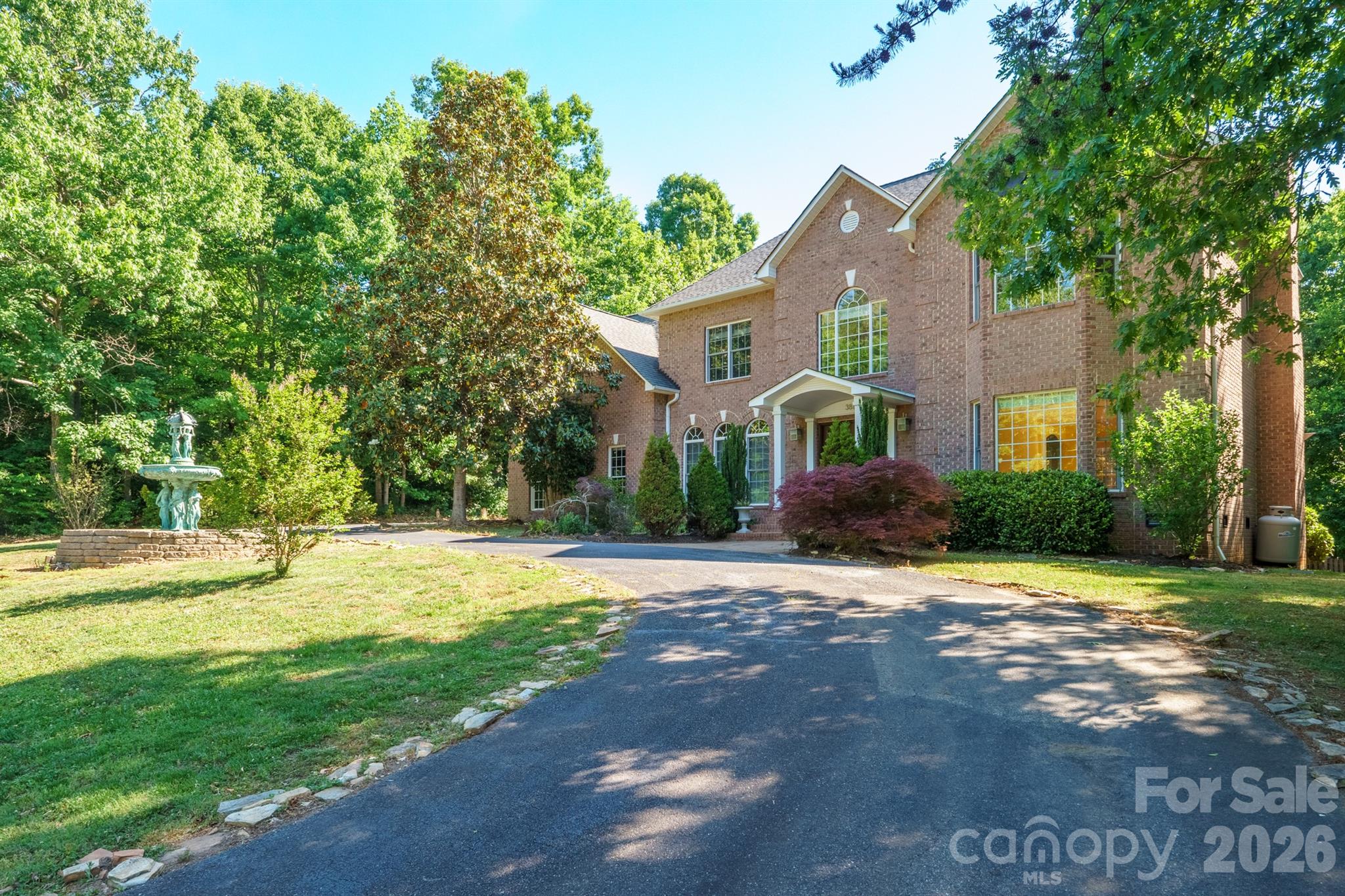 381 Lake Forest Drive — Taylorsville