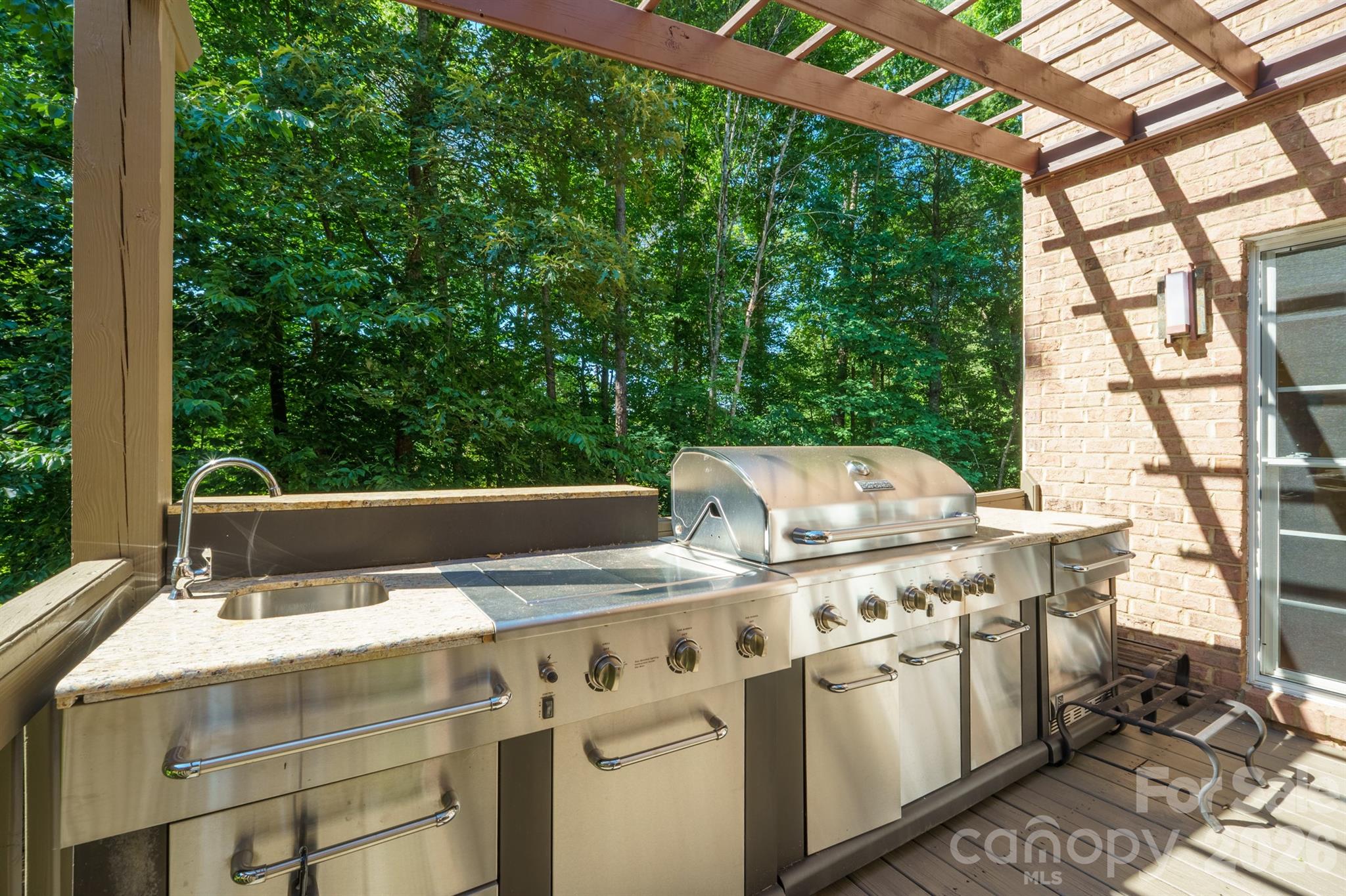 381 Lake Forest Drive — Taylorsville