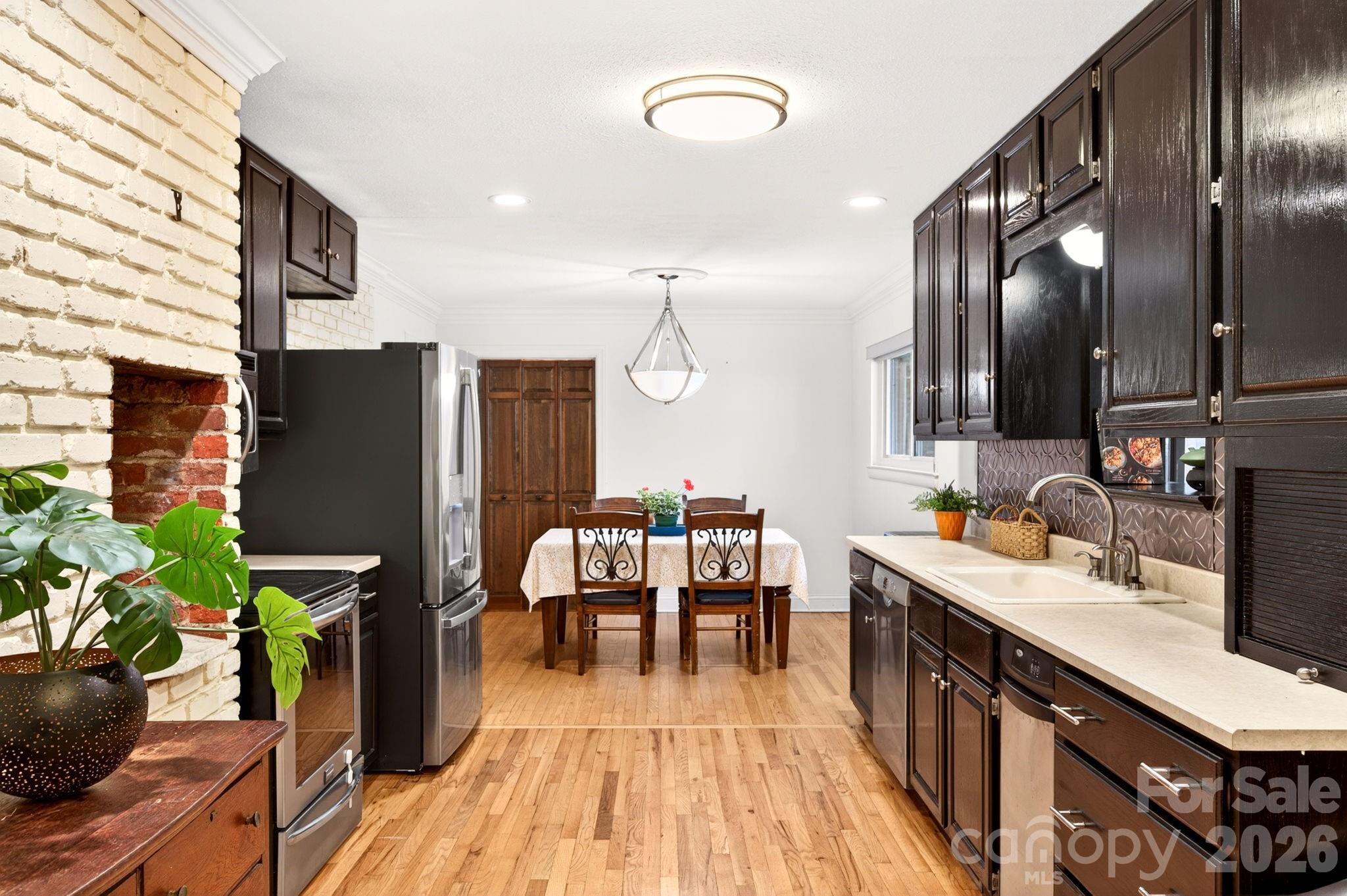 25 Bevlyn Drive — Asheville