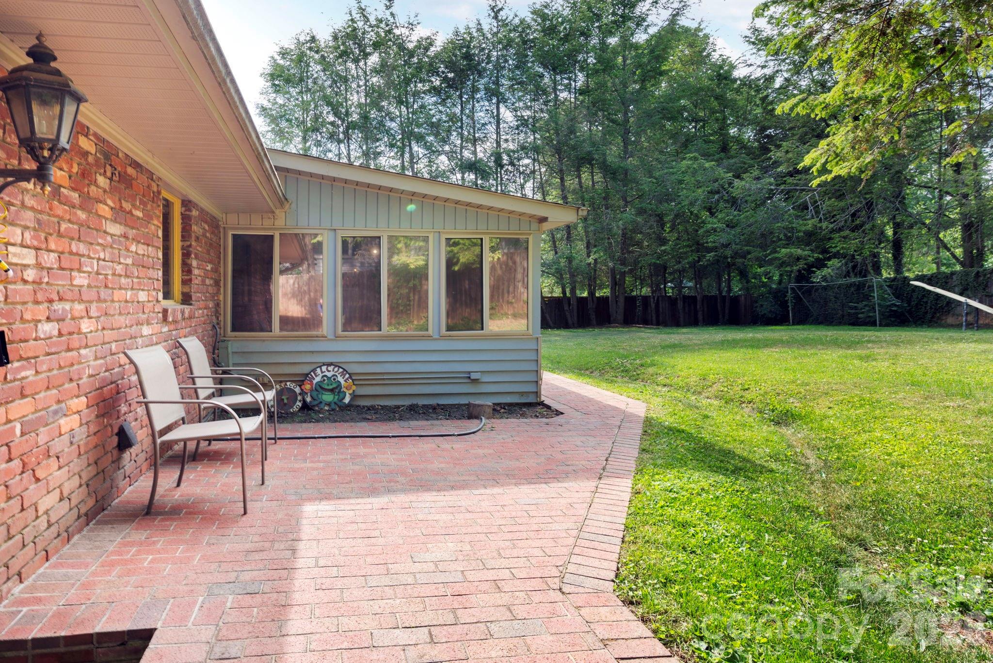 25 Bevlyn Drive — Asheville