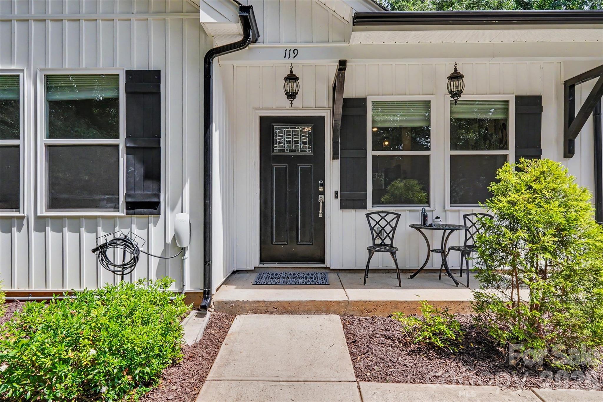 119 Brown Street — Clover