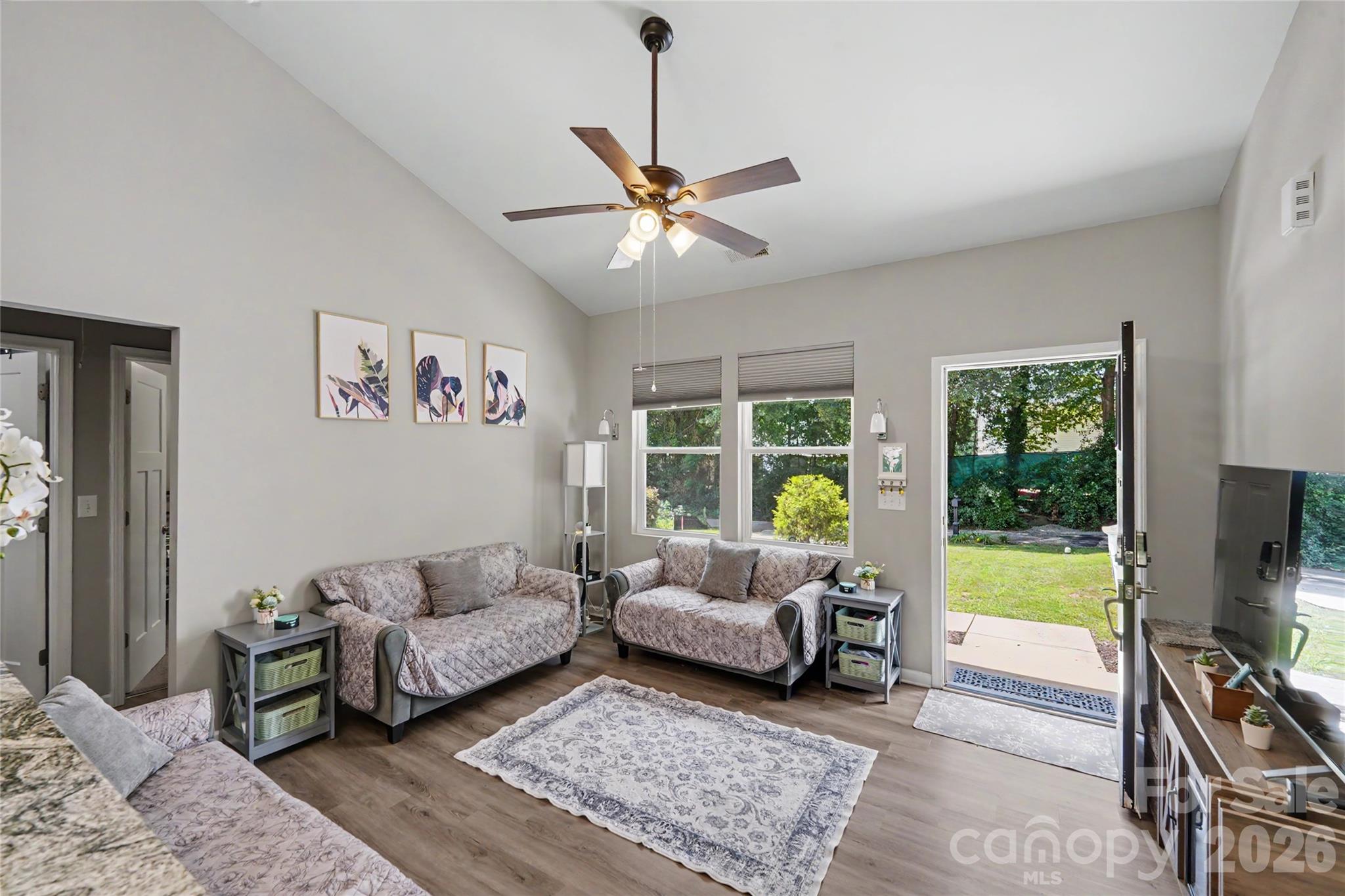 119 Brown Street — Clover
