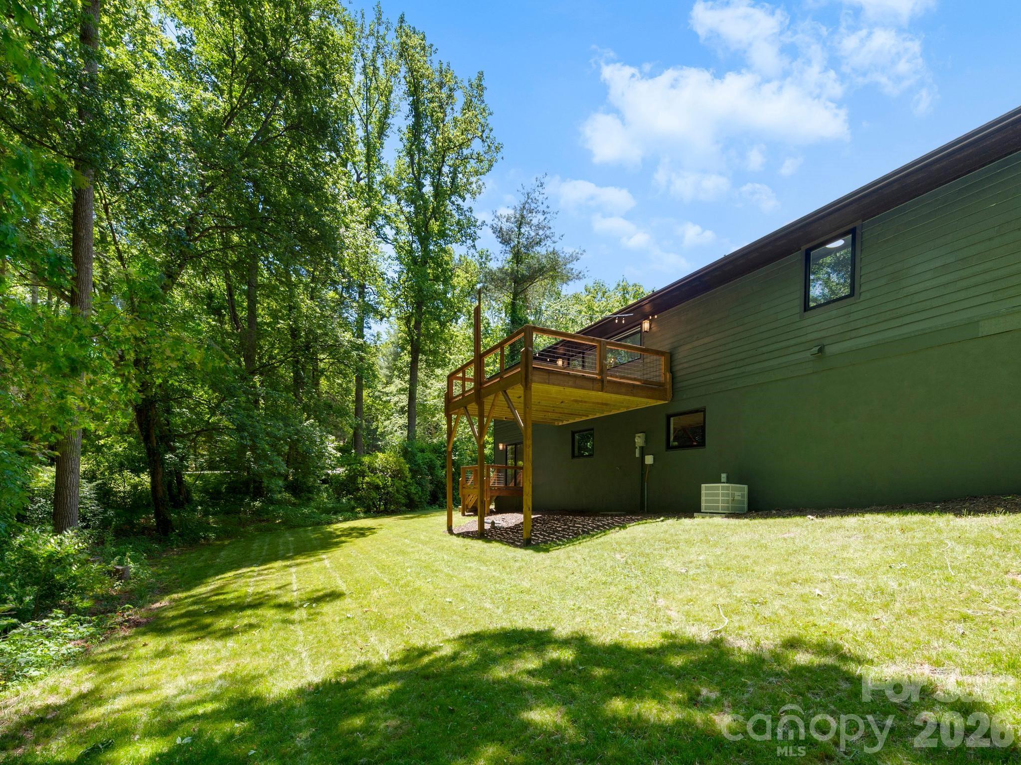 17 Muirfield Drive — Arden